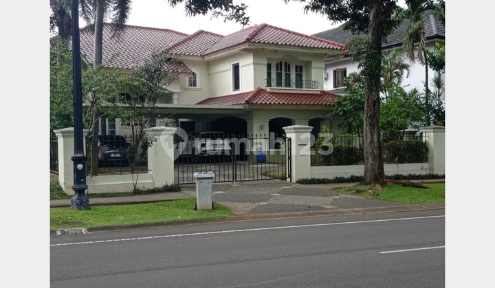 Barang Langka !! Rumah di Boulevard Lippo Karawaci Tangerang