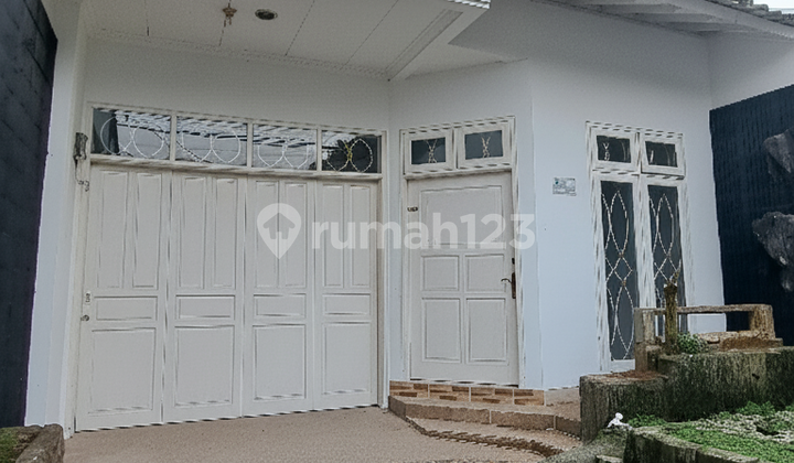 House for sale in Perumnas 2 Karwaci, Tangerang 2