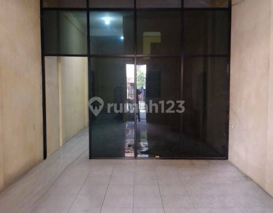 Disewakan Ruko Murah 3 Lantai Kelapa Dua 7