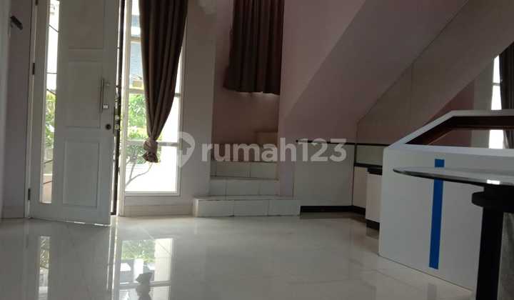 Nice 2-Story House In Fluorite Cluster Gading Serpong Tangerang 2