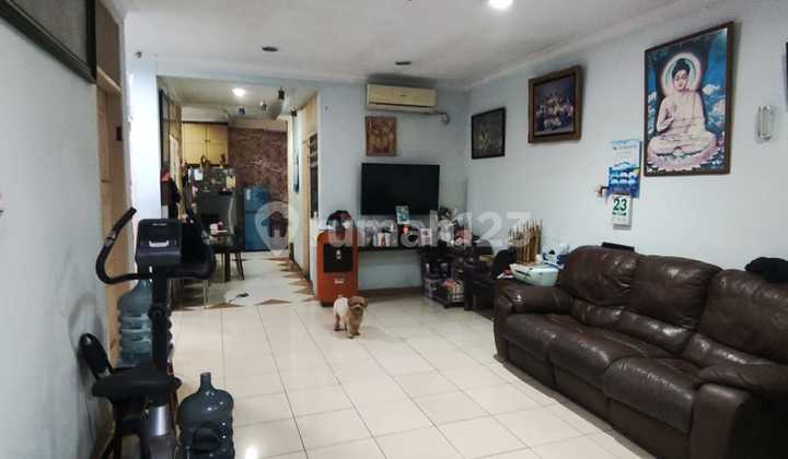 Good 3-Story House in Sector 1A Gading Serpong, South Tangerang