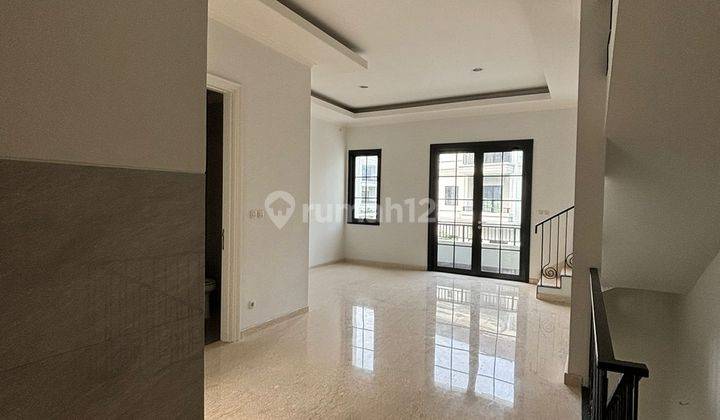 Rumah 3 Lantai Siap huni SHM di Winona Alam Sutera Tangerang  2