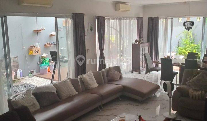 Rumah Rapih Siap Huni 2 Lantai di Cluster De Cajuputi , Tangerang 1