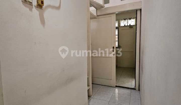 Rumah Rapih Siap Huni Disewakan di Cluster Modernland 2