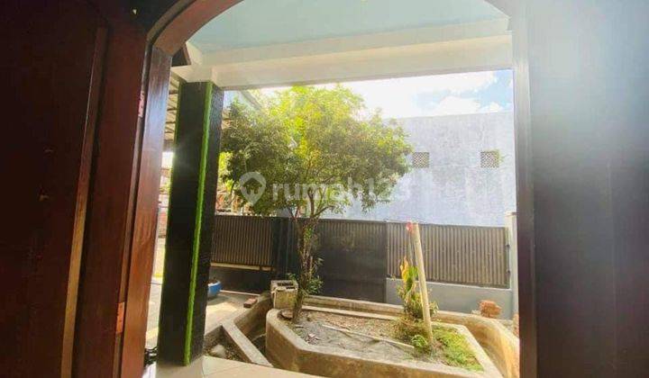 Rumah Murah 2Lt kamar 5 luas strategis di Perum Vero Permai  3