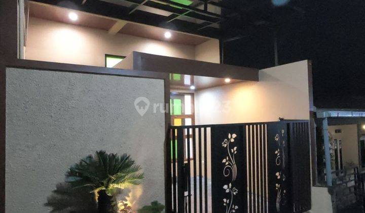 Rumah Baru Spek Mewah 2 Lantai Dekat Jalan Raya Kedungmundu  1