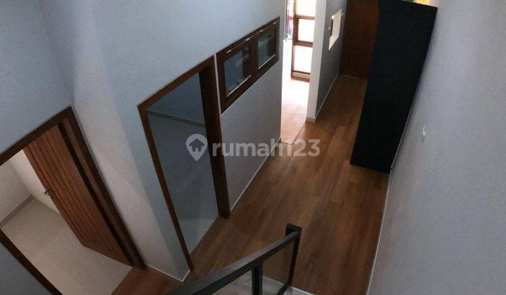 Rumah Baru Spek Mewah 2 Lantai Dekat Jalan Raya Kedungmundu  5