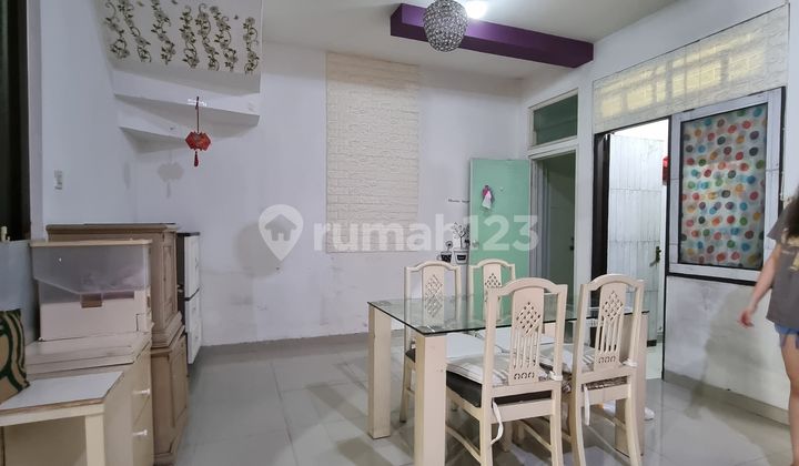 Disewakan Rumah Furnish Murah Siap Pakai Ukuran 6X15 @2Lt di Taman Palem 2