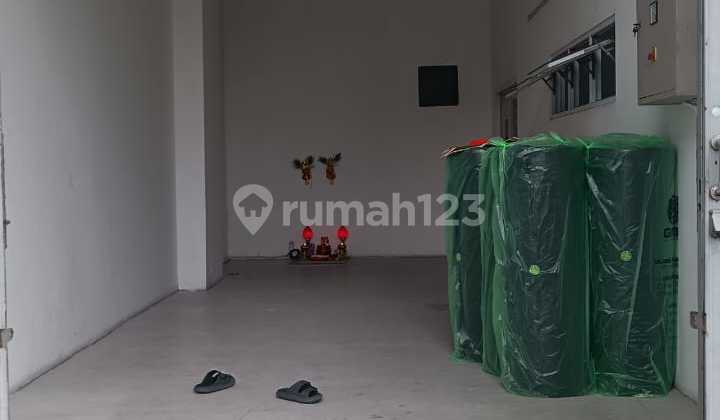 Cheap Warehouse for Sale in Elang Laut, North Jakarta
