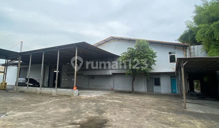 Disewakan Gudang Murah Luas 3700 Mtr Di Kamal Raya J
