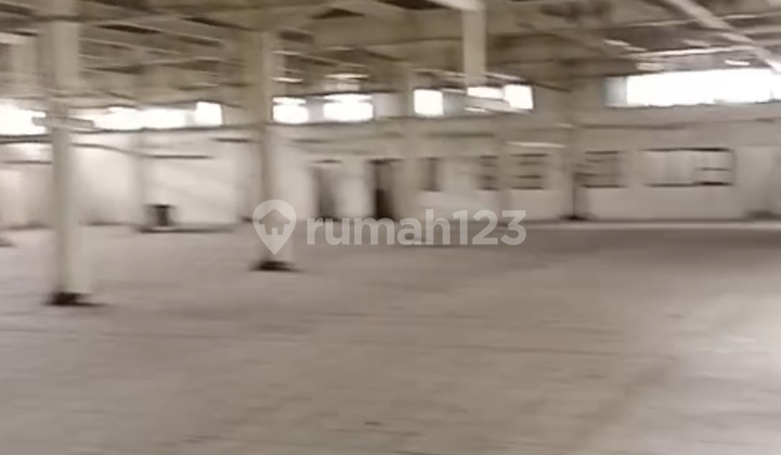 For Rent Quick Ready-to-Use Warehouse, area 7800m2, on Moh Toha Street Tangerang For Rent Quick Ready-to-Use Warehouse, area 7800m2, on Moh Toha Street Tangerang