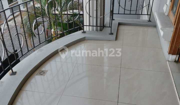For Sale Corner House in Citra Garden 3, Kalideres West Jakarta