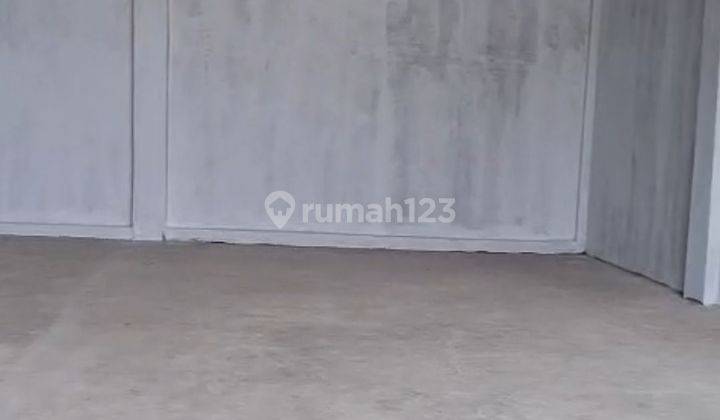 Disewakan Gudang Murah Rapi Di Kamal Lama 2