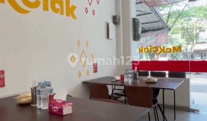 For sale cheap shop house in Greenlake, West Jakarta ready to use 2