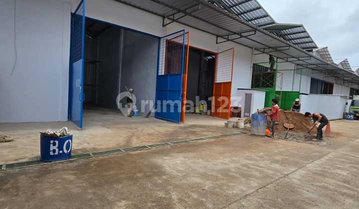 Disewakan Gudang Siap Pakai di Kamal Lama