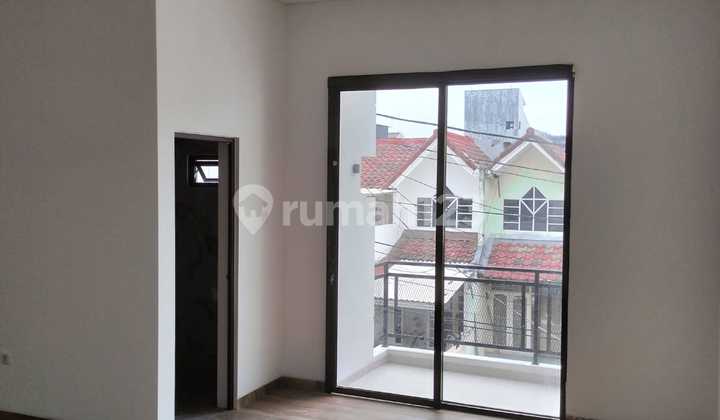 Dijual Rumah Baru Bagus @3Lantai Uk 6X16 di Citra Garden 3 Jakarta Barat 2