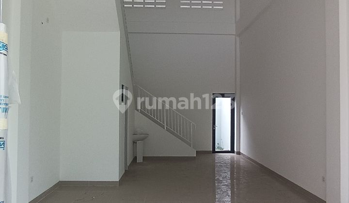For Rent Neat Shop House Ready to Use at Citra Garden 8 Boulevard, West Jakarta 2