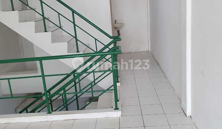 For Rent 2.5-Story Neat Shop House Ready to Use at Permata Taman Palem Shop House, Kalideres, West Jakarta 2
