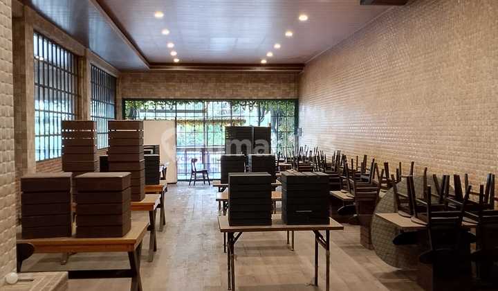 For Rent: 5-Story Attached Shop House (Former Restaurant), Ready to Use in Muara Karang, Pluit, West Jakarta 2