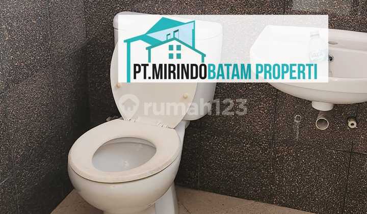 Disewakan 280jt Lantai Thn Gedung Bni Sei Panas 13