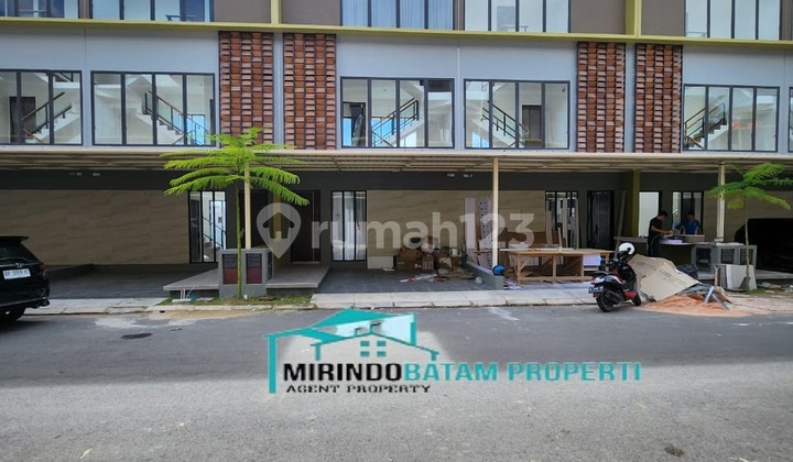 FOR RENT 90 MILLION/YEAR NEW PANTHOUSE THE ICON CENTRAL BATAM FOR RENT 90 MILLION/YEAR NEW PANTHOUSE THE ICON CENTRAL BATAM