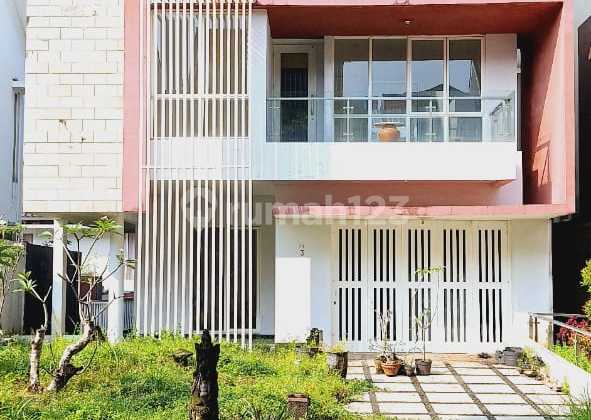 Rumah Murah Di Kawasan Komersial Area