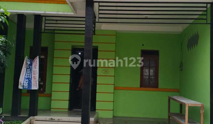 Rumah Dua Lantai Murah di Belakang Aeon Mall