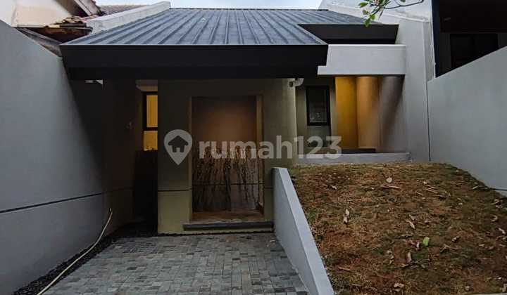 Classy Mini House in the Serenity of Pine Trees