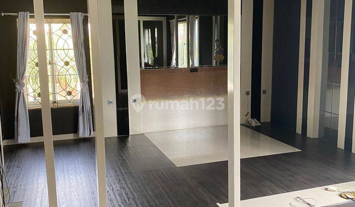 Rumah Hoek di Bukit Golf Mediterania Pik, Siap Huni, Rapi 2