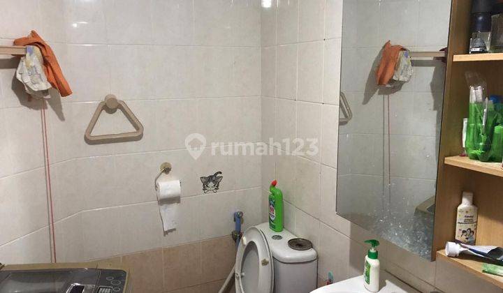kamar mandi apartemen mediterania gajah mada, 3br,