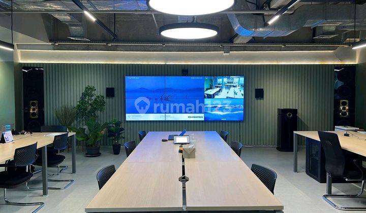 Office Grand Slipi Tower, Hoek, Luas 246 1