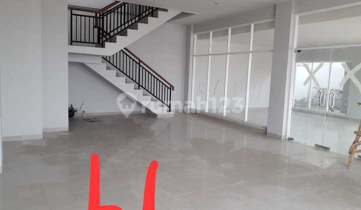 Royal Palm 3.5-Story Corner Shop Strategically Located in Kapuk, Cengkareng 2