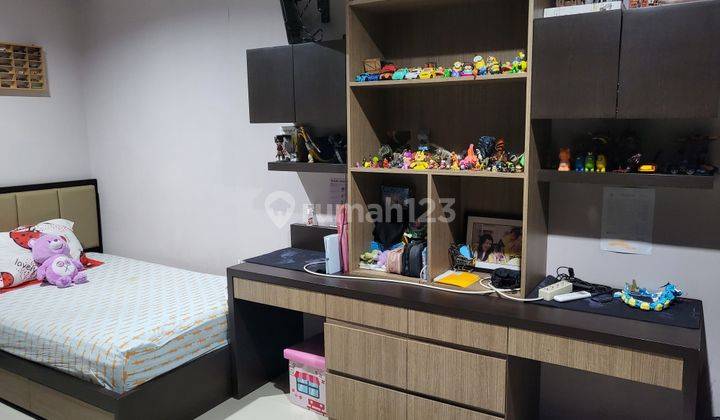 Dijual cepat Rumah mewah full furnished di Citra 6 2