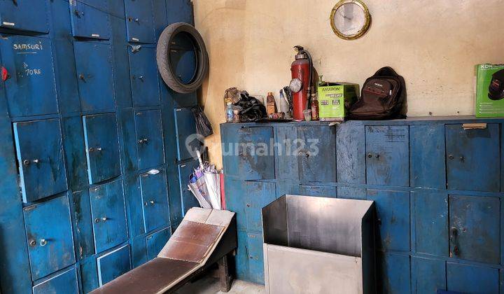 Dijual cepat Bengkel Bubut strategis pinggir jalan raya di Cengkareng 3