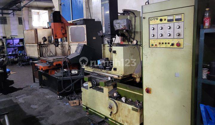 Dijual cepat Bengkel Bubut strategis pinggir jalan raya di Cengkareng 13