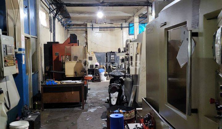 Dijual cepat Bengkel Bubut strategis pinggir jalan raya di Cengkareng 25