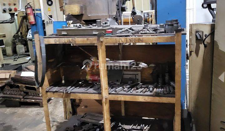 Dijual cepat Bengkel Bubut strategis pinggir jalan raya di Cengkareng 33