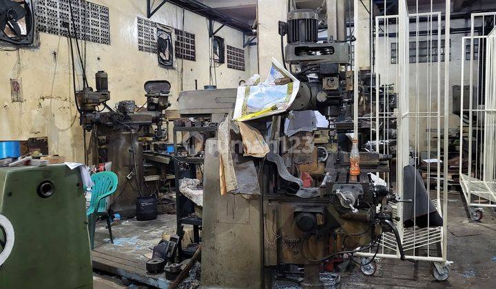Dijual cepat Bengkel Bubut strategis pinggir jalan raya di Cengkareng 38