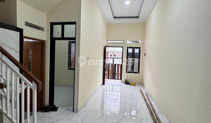 Dijual cepat Rumah 2 lantai siap huni di Poris indah, Cipondoh 1