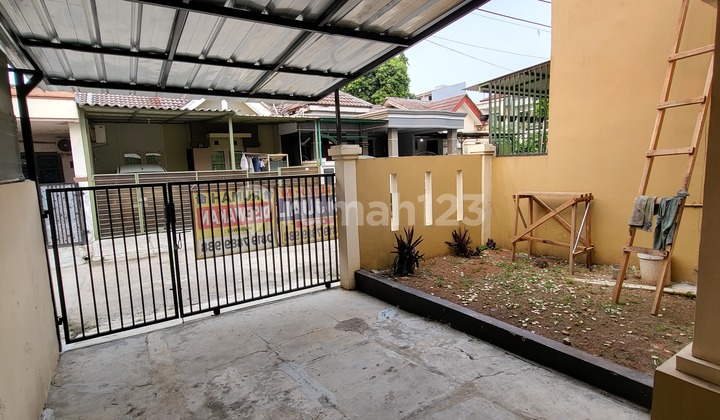 Rumah 1 Lantai di Cluster Cempaka, Taman Royal 3