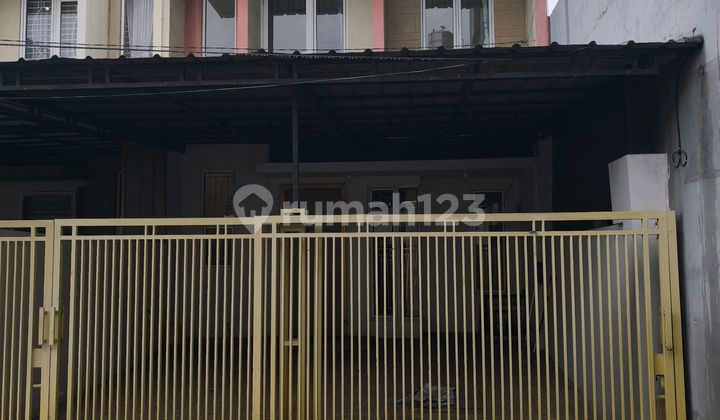 Dijual Murah Rumah 2 Lantai Cluster Beverly Hills, Duta Garden 2