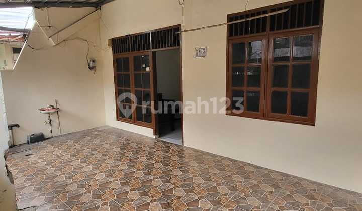 Dijual Cepat Rumah 1,5 Lantai Di Puri Dewata Indah, Taman Royal