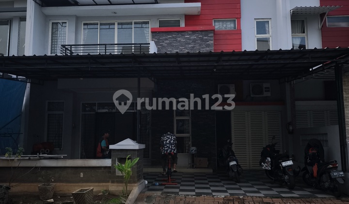 Rumah 2 Lantai Di Boulevard Green Mansion, Daan Mogot, Grogol