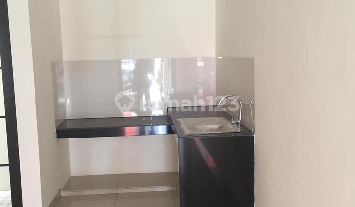 Dijual Cepat Rumah 2 Lantai Di Green Village, Pinang, Tangerang 2