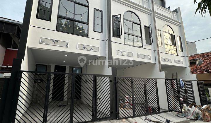 Rumah baru 3 lantai di Tanjung Duren, Grogol 2