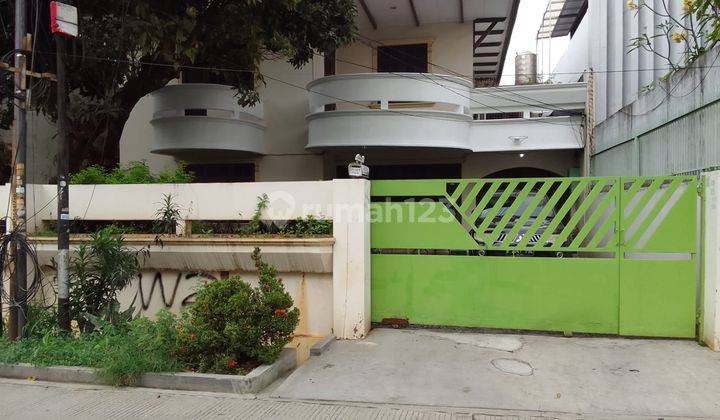 Rumah besar  2 Lantai di Sunrise Garden Jakarta 1