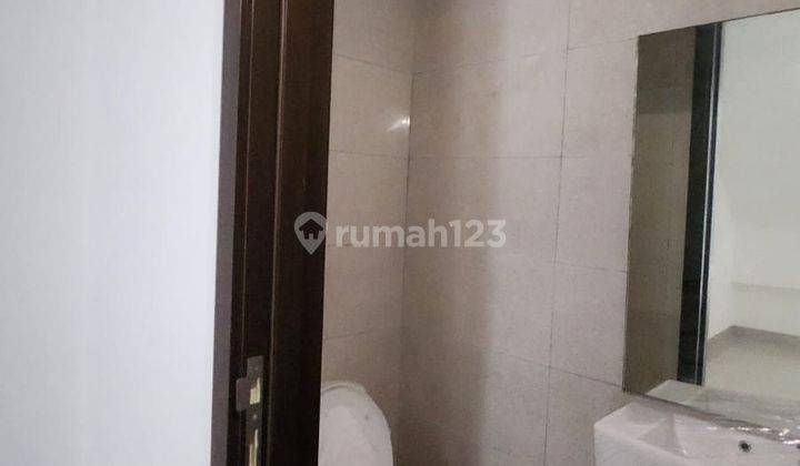 Rumah siap huni baru 2 Lantai Pik 2 Cluster Florida  2