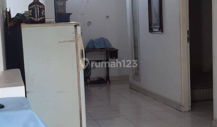 Rumah Bagus 2 Lantai di Taman Royal 3, Tangerang 2