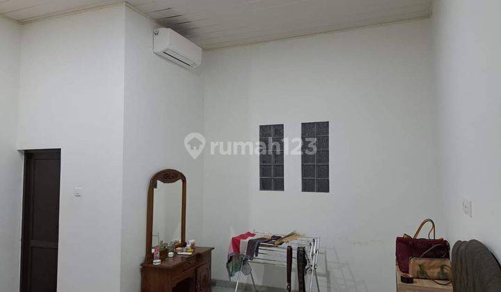 kamar tidur rumah 2 lantai baru renovasi