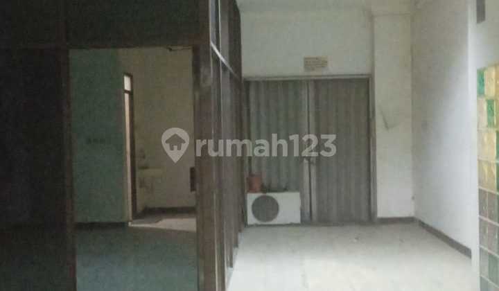 Shop House at KH Mas Mansyur Suitable for Office, Elevator Available 2